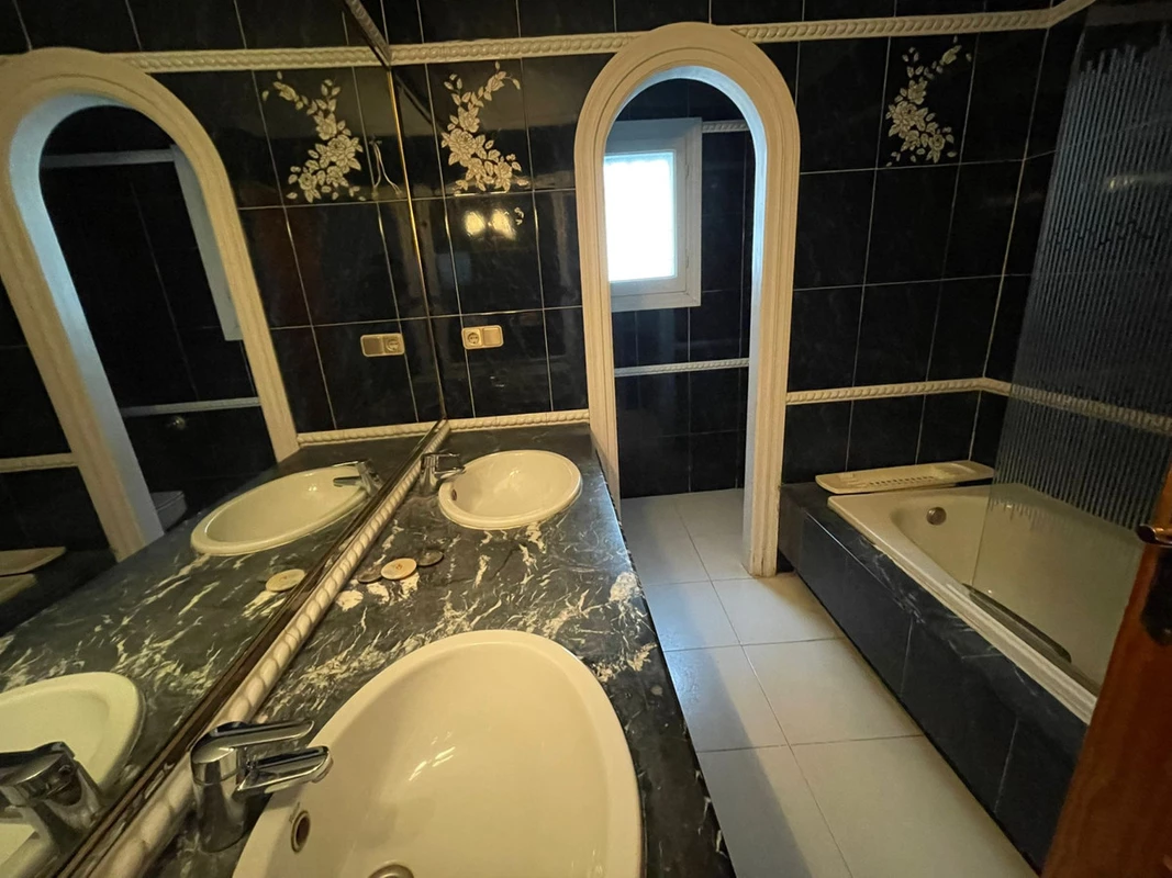 9-467d0cee5b725f3ef65f102a0c2e69c0