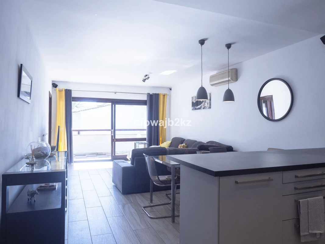 8-e64a9055bba3e77ac8aca3b893cdf826