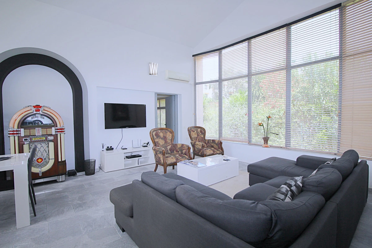 6-241328e1bcc9c0d8ce1222beb6c967a8