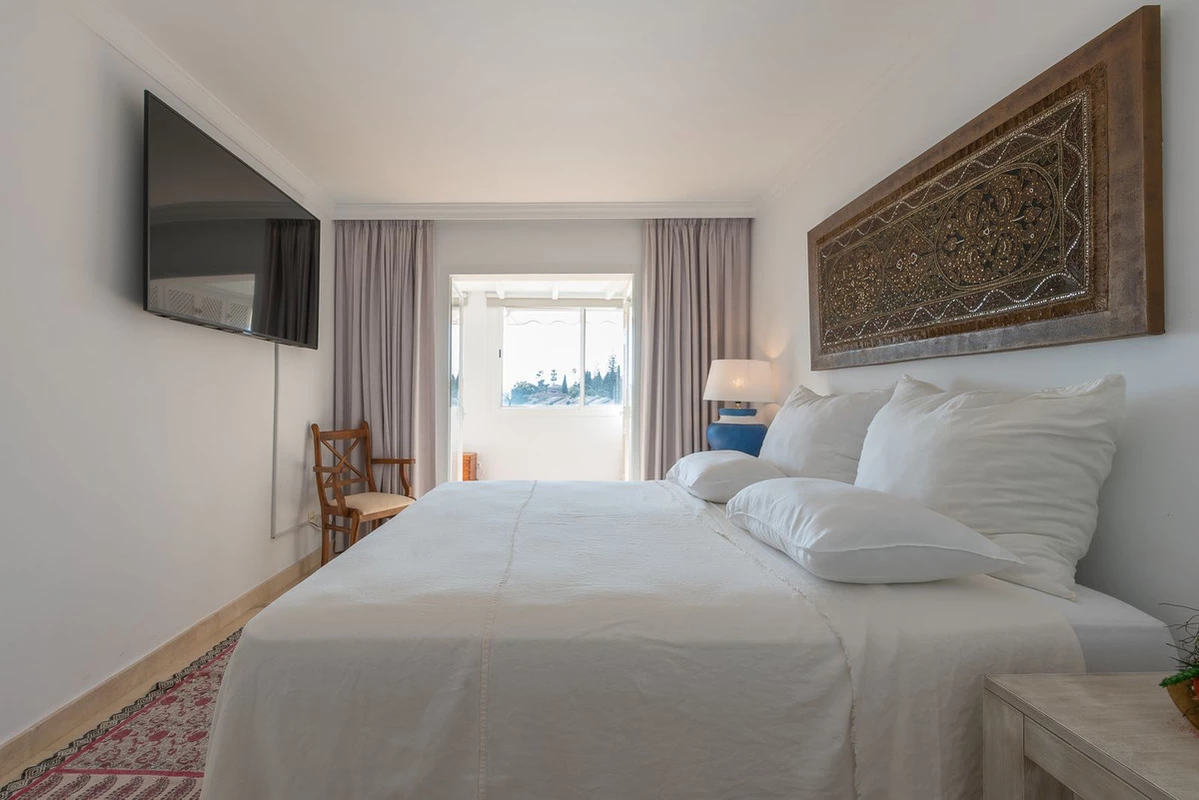 2-5bd7b9d04b45e33852eaf0ec6670150d