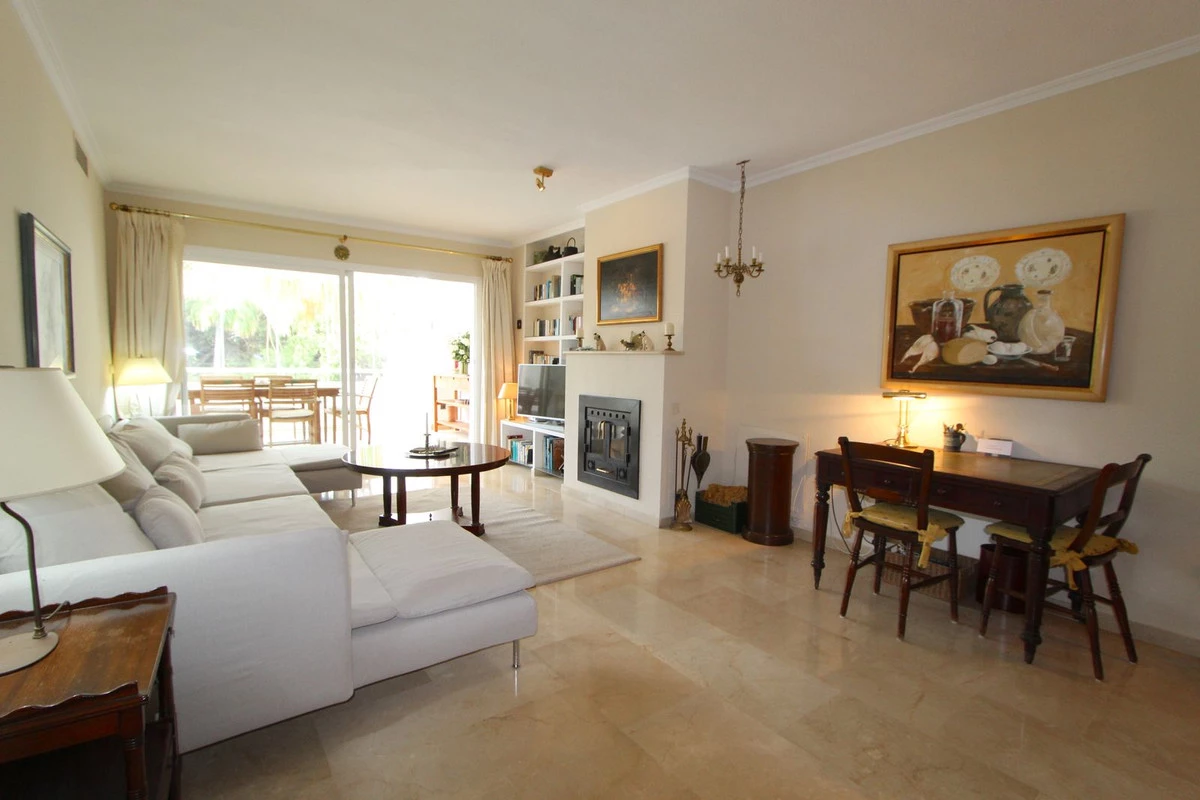 4-c23c0f86247804fa50226aecd8b0b2c8