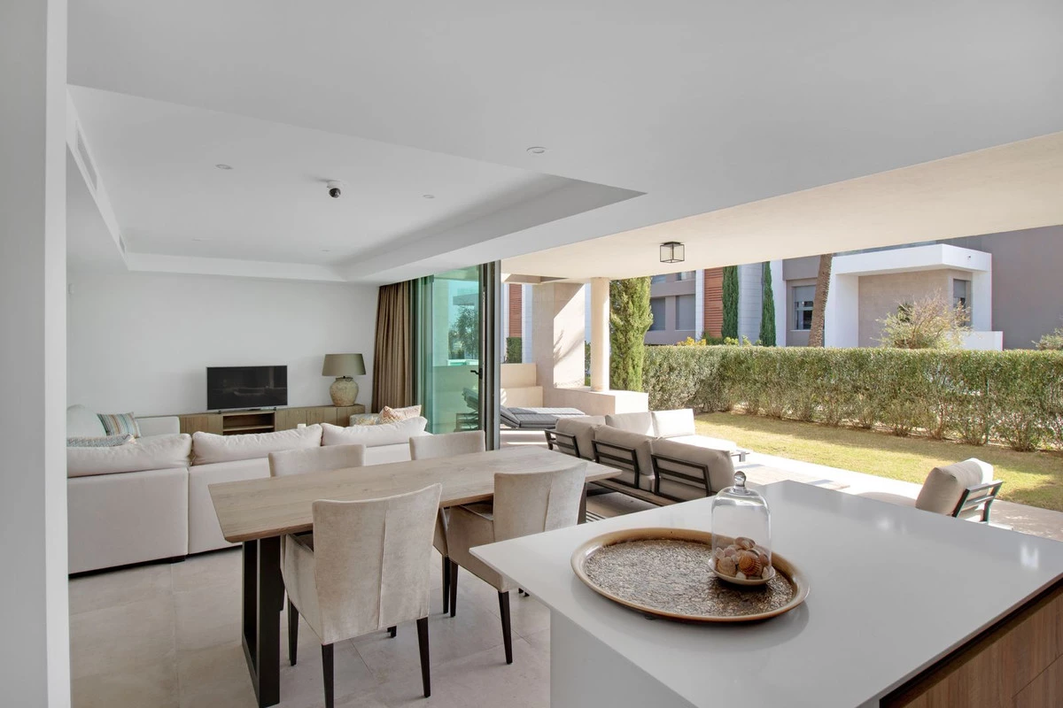 8-e64a9055bba3e77ac8aca3b893cdf826