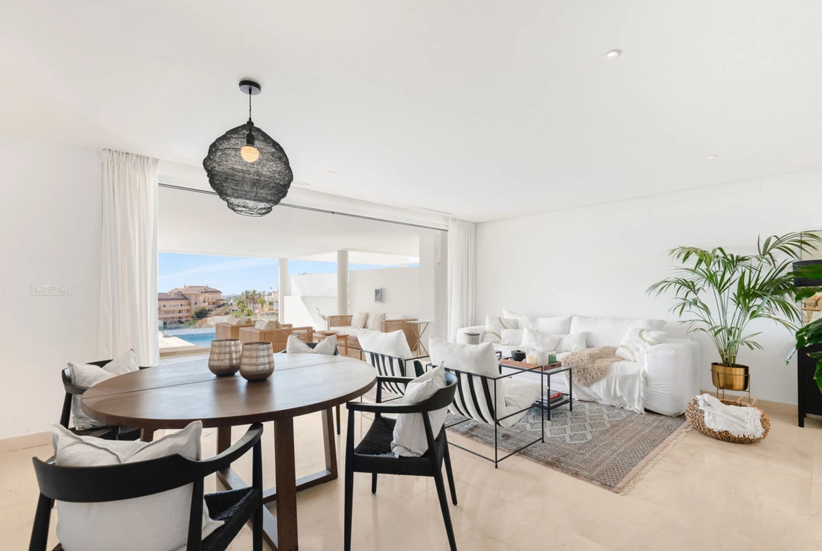 2-5bd7b9d04b45e33852eaf0ec6670150d