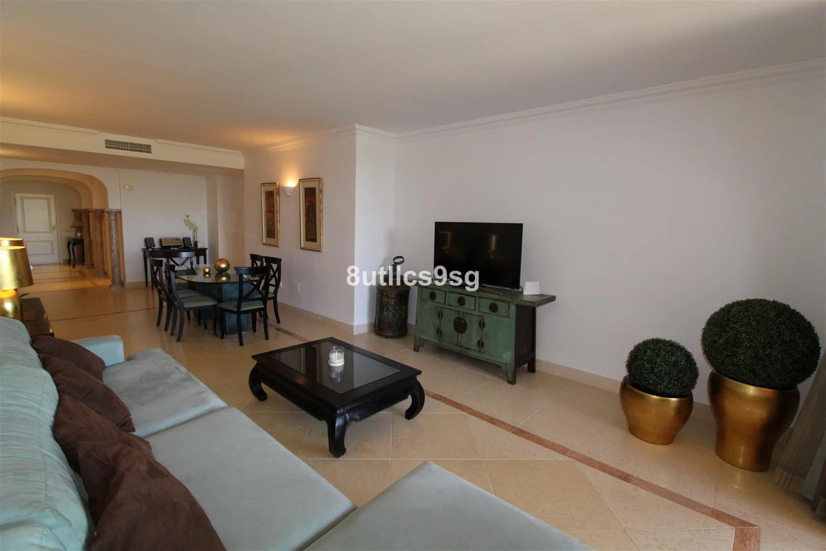 8-e64a9055bba3e77ac8aca3b893cdf826