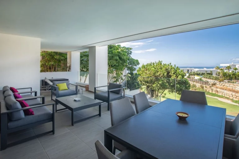 R4133551 | Ground Floor Apartment in Cabopino – € 625,000 – 3 beds, 2 baths