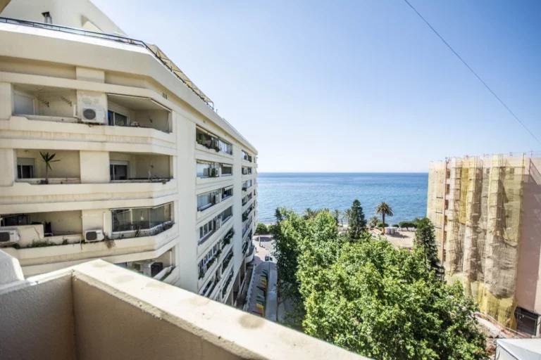 R3364042 | Middle Floor Apartment in Marbella – € 420,000 – 1 beds, 1 baths