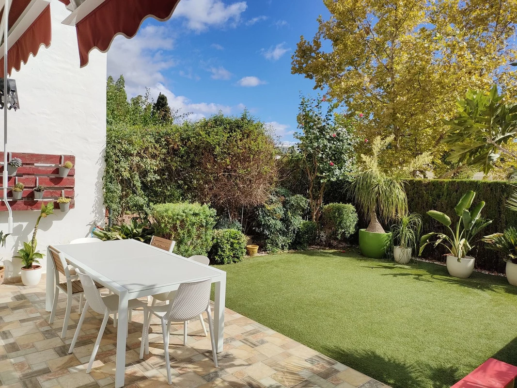 1-7980e48d732b6fc85c14b43b94d2aa54