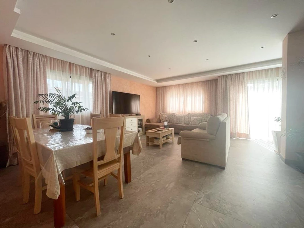 2-5bd7b9d04b45e33852eaf0ec6670150d