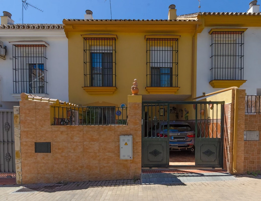 2-5bd7b9d04b45e33852eaf0ec6670150d