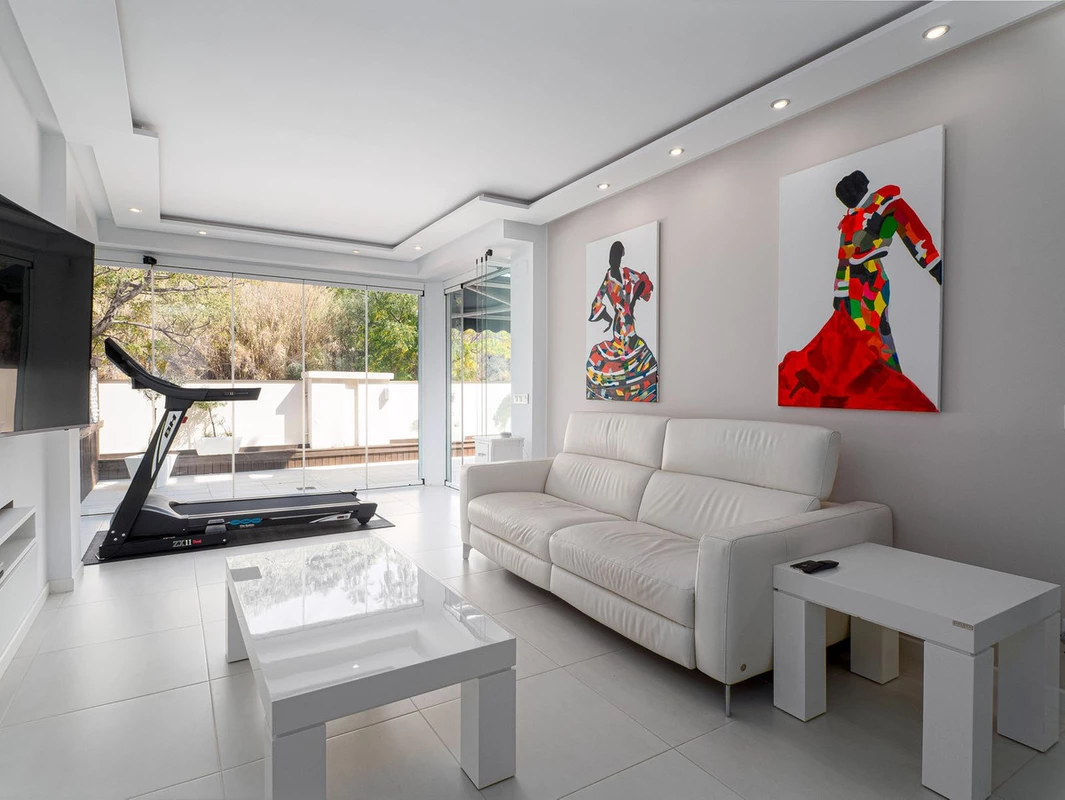 8-e64a9055bba3e77ac8aca3b893cdf826