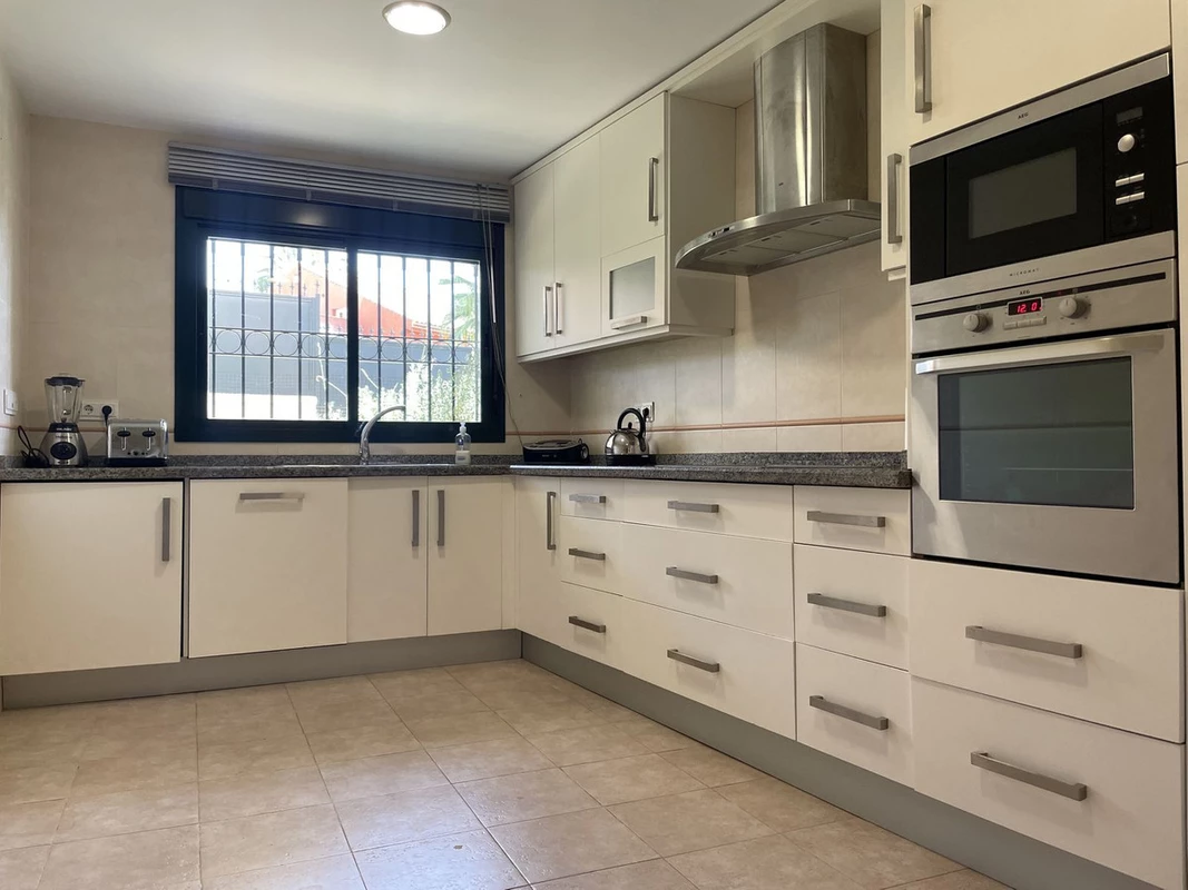 4-c23c0f86247804fa50226aecd8b0b2c8