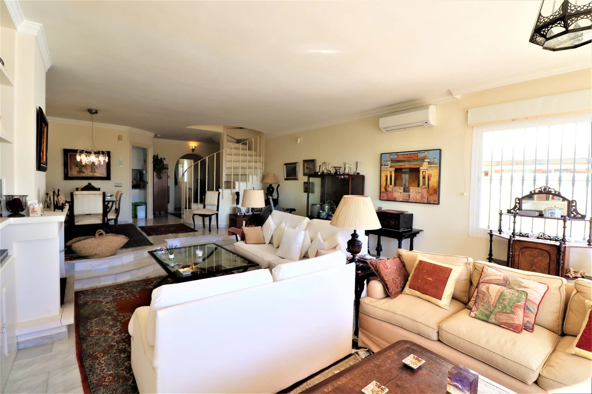 9-467d0cee5b725f3ef65f102a0c2e69c0