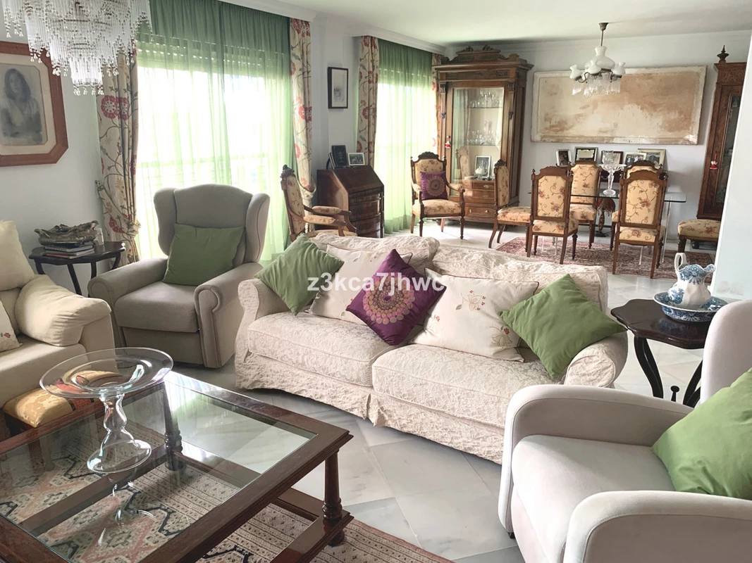 2-5bd7b9d04b45e33852eaf0ec6670150d