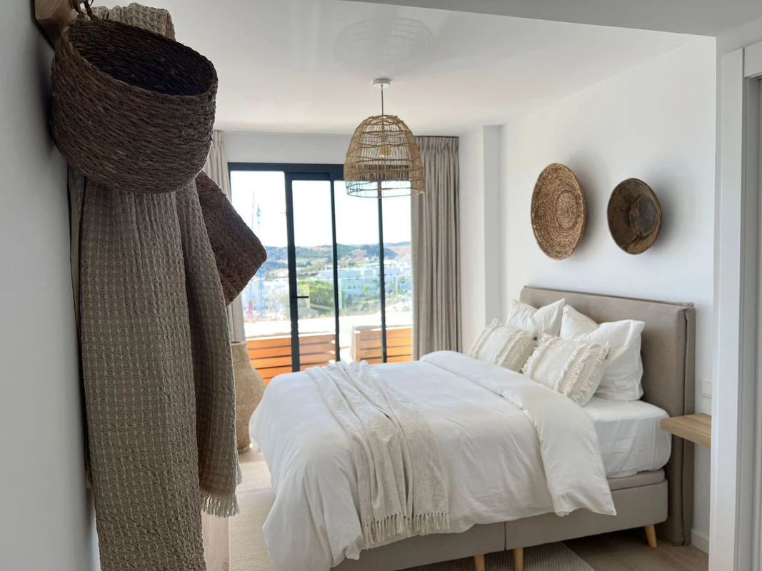 8-e64a9055bba3e77ac8aca3b893cdf826