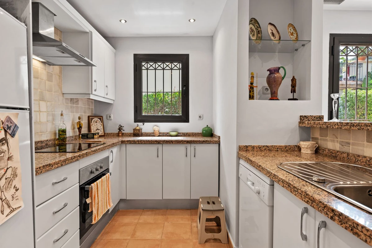 9-467d0cee5b725f3ef65f102a0c2e69c0