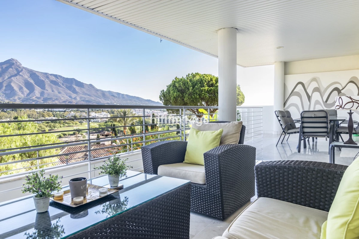 1-7980e48d732b6fc85c14b43b94d2aa54