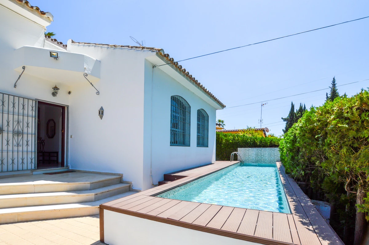 1-7980e48d732b6fc85c14b43b94d2aa54