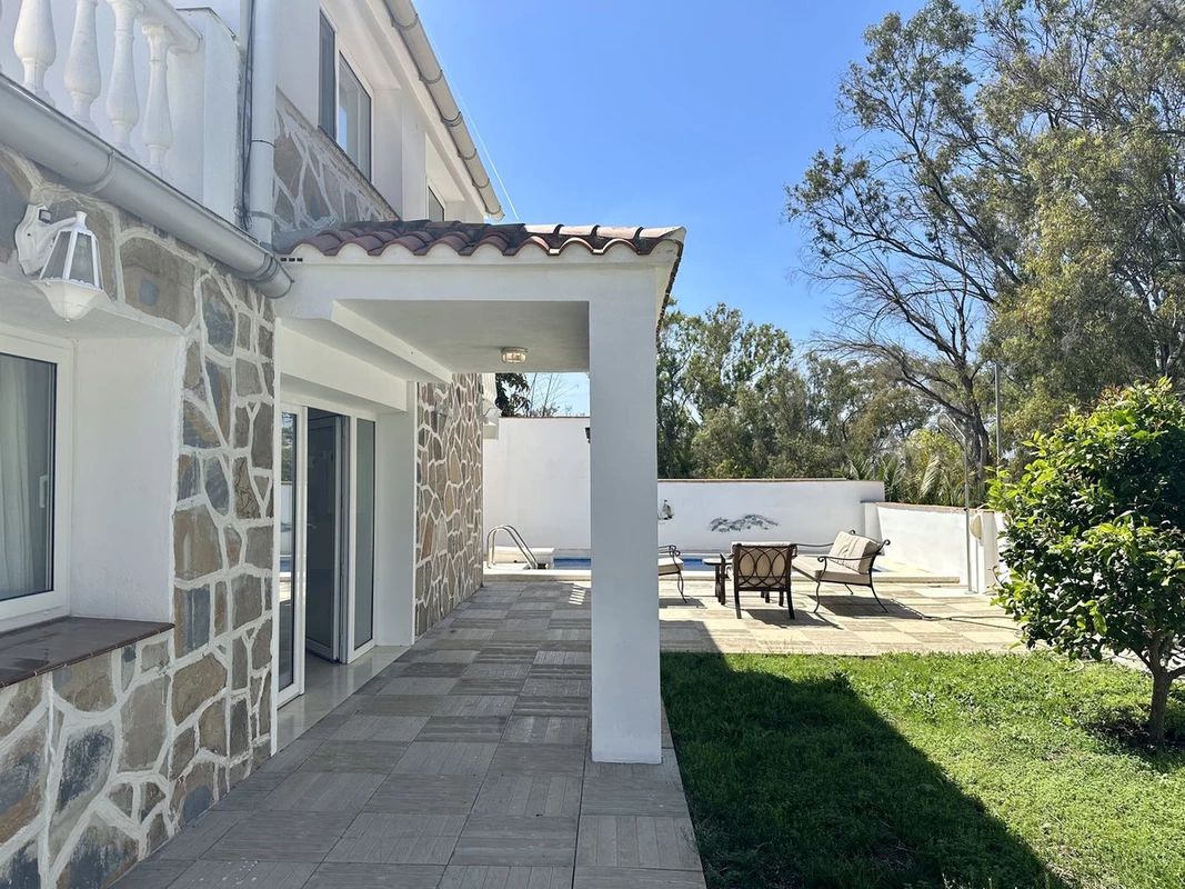 1-7980e48d732b6fc85c14b43b94d2aa54