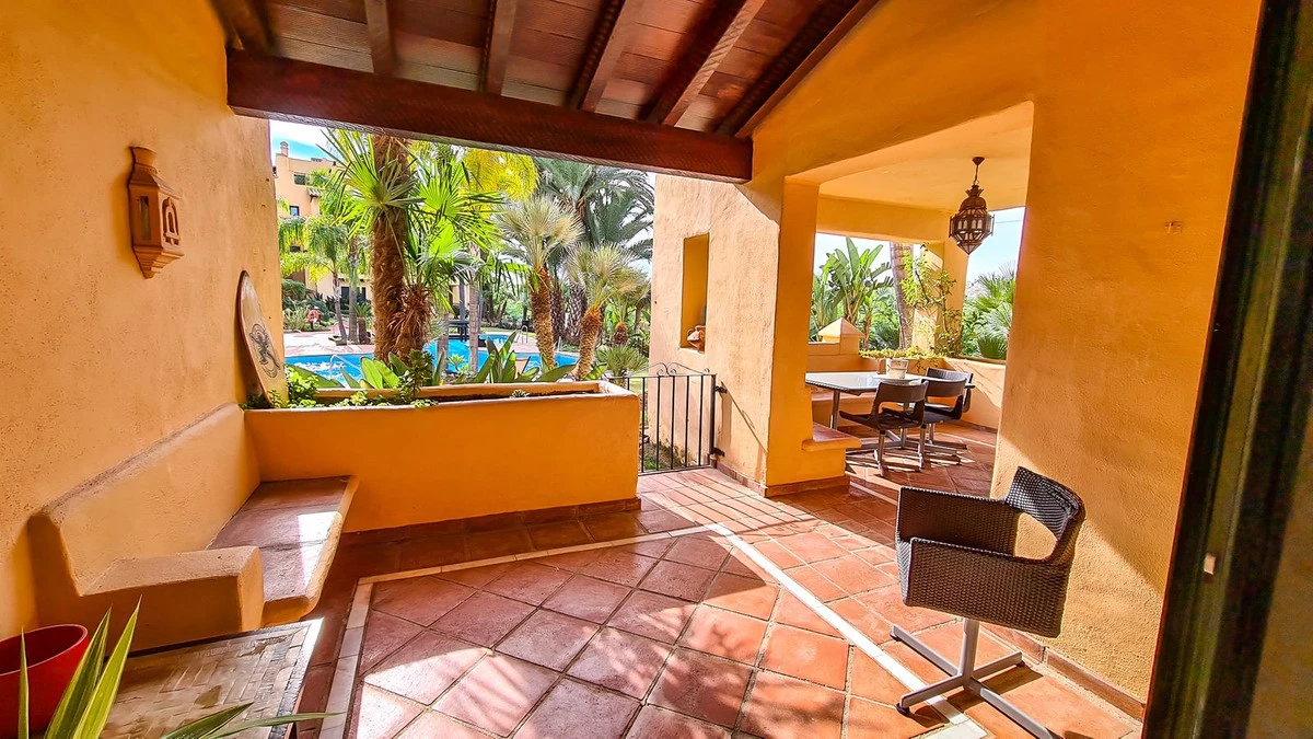 1-7980e48d732b6fc85c14b43b94d2aa54