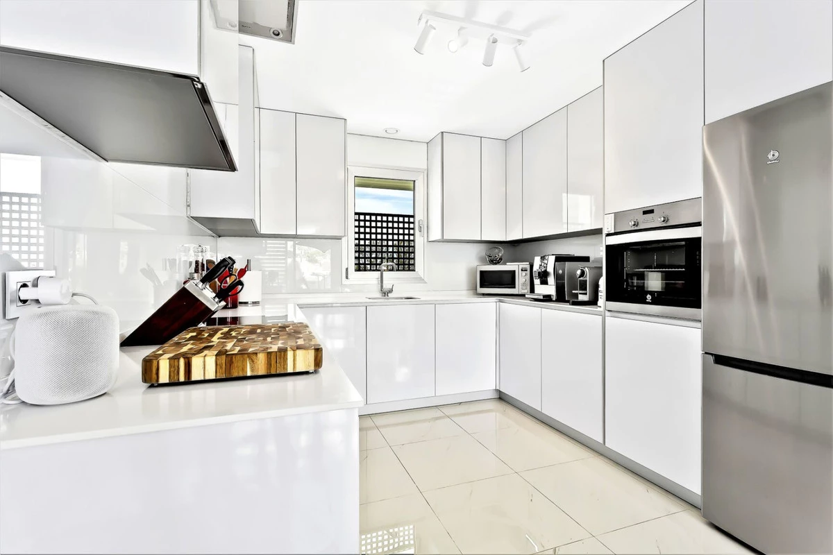 8-e64a9055bba3e77ac8aca3b893cdf826