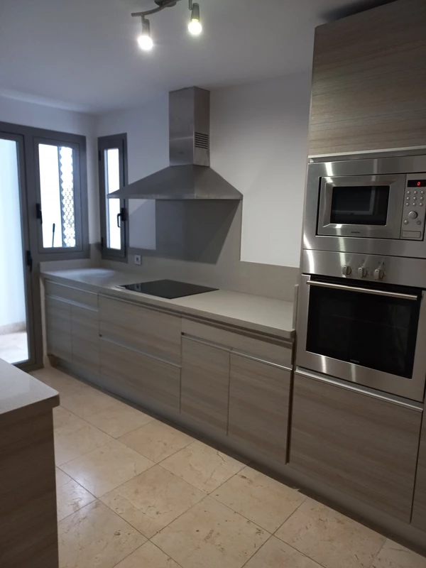 8-e64a9055bba3e77ac8aca3b893cdf826