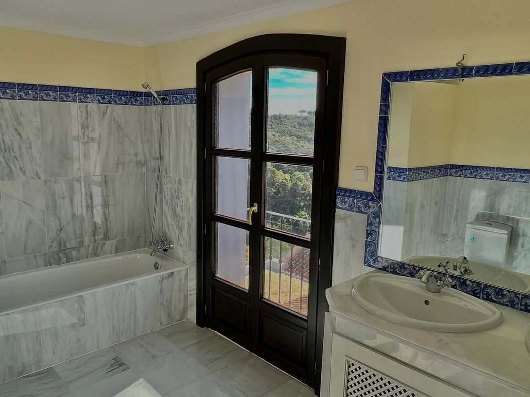 9-467d0cee5b725f3ef65f102a0c2e69c0