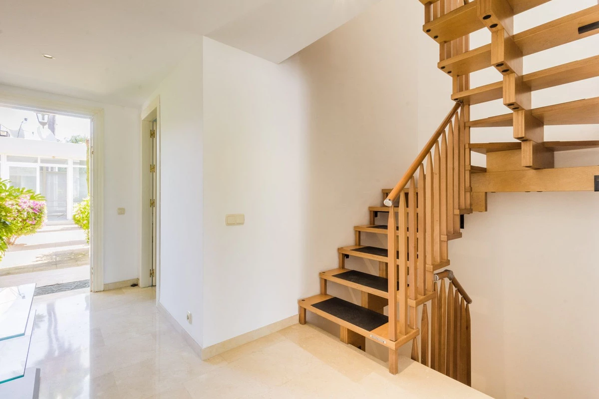 4-c23c0f86247804fa50226aecd8b0b2c8