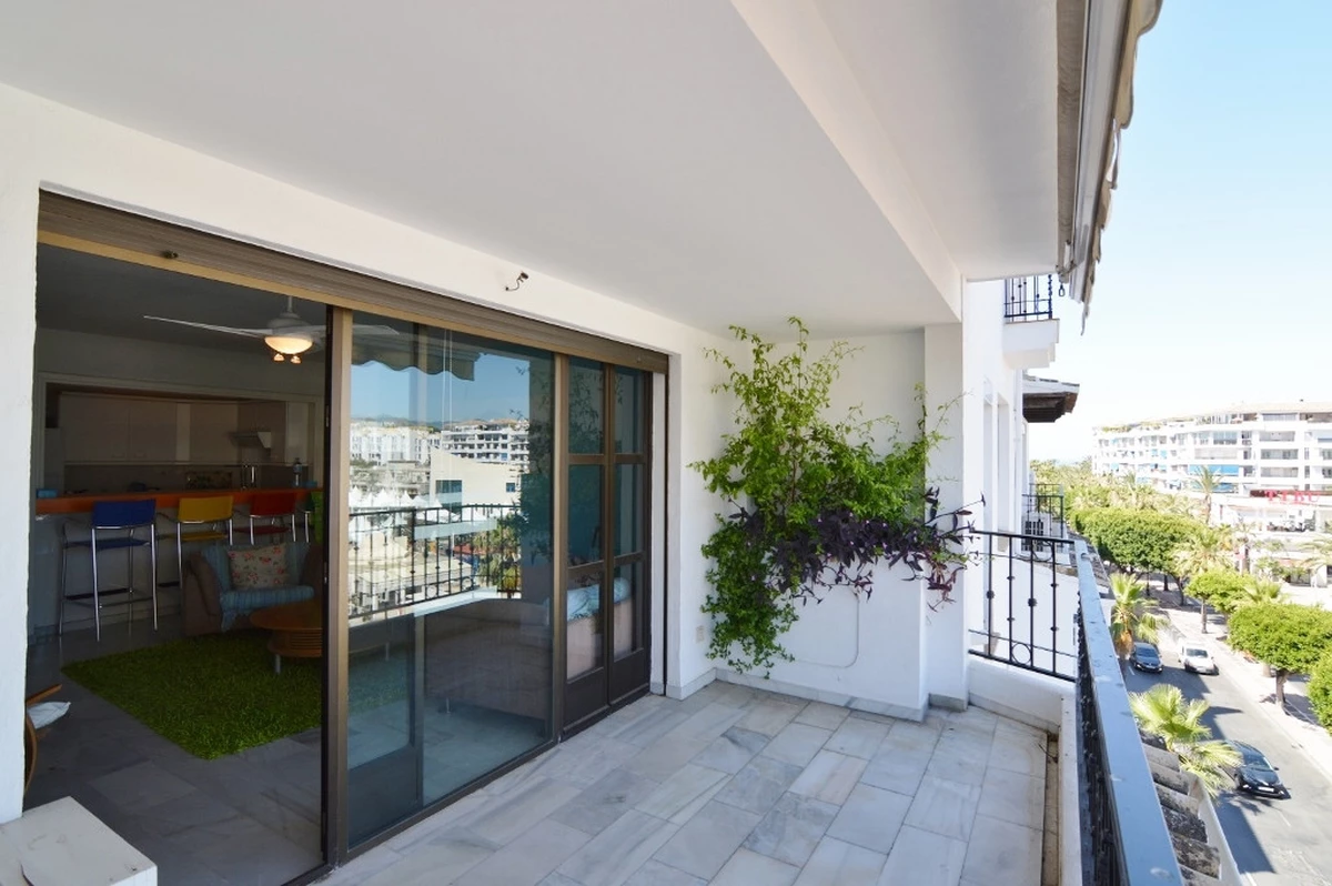 2-5bd7b9d04b45e33852eaf0ec6670150d