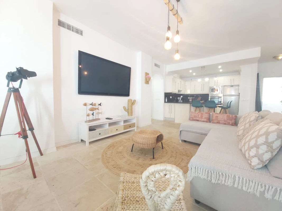 7-aa4cc561180b369757c0bb4af9886cd3