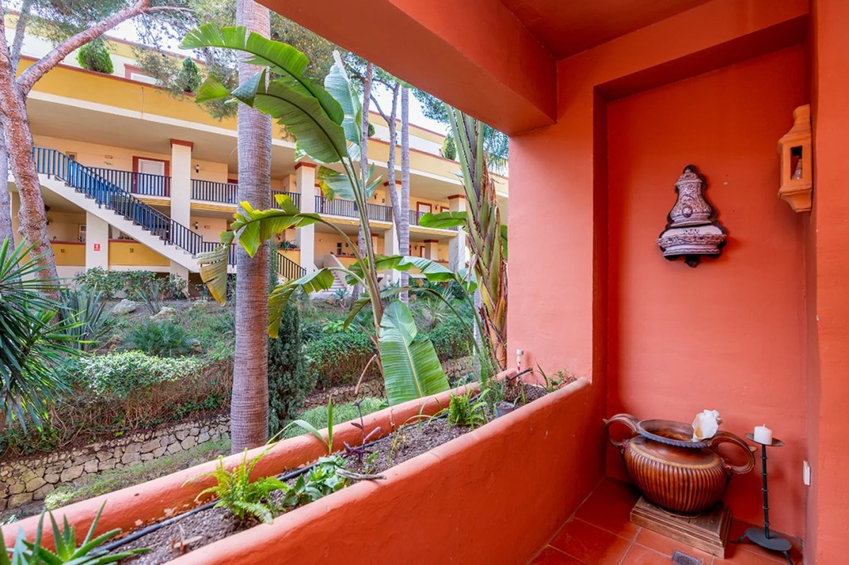 2-5bd7b9d04b45e33852eaf0ec6670150d