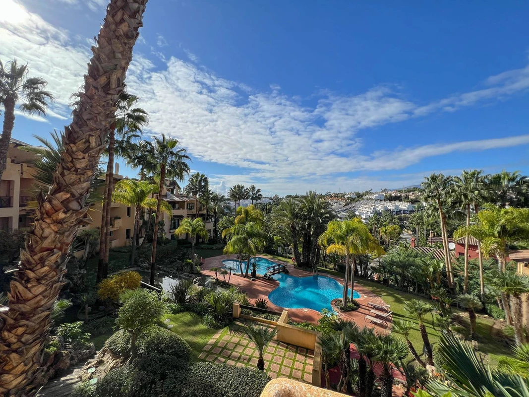 1-7980e48d732b6fc85c14b43b94d2aa54