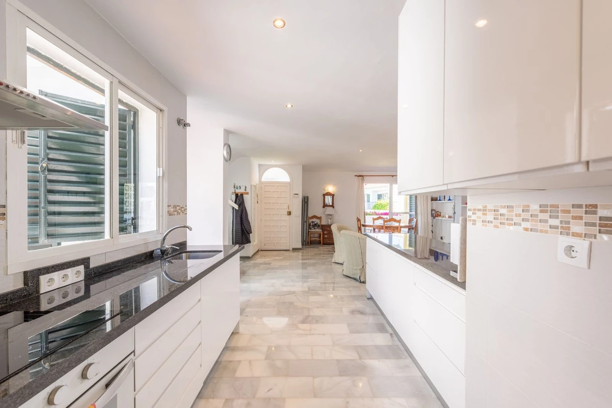 9-467d0cee5b725f3ef65f102a0c2e69c0