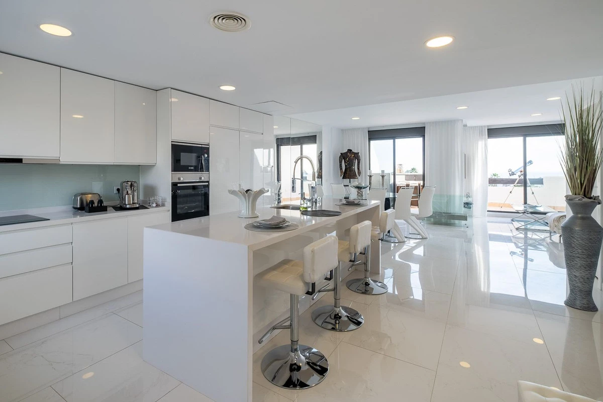 2-5bd7b9d04b45e33852eaf0ec6670150d