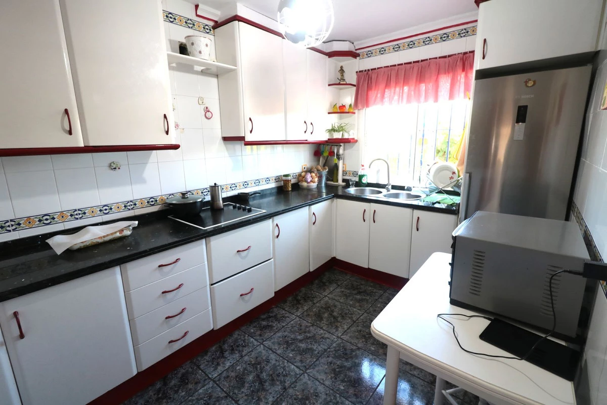 8-e64a9055bba3e77ac8aca3b893cdf826