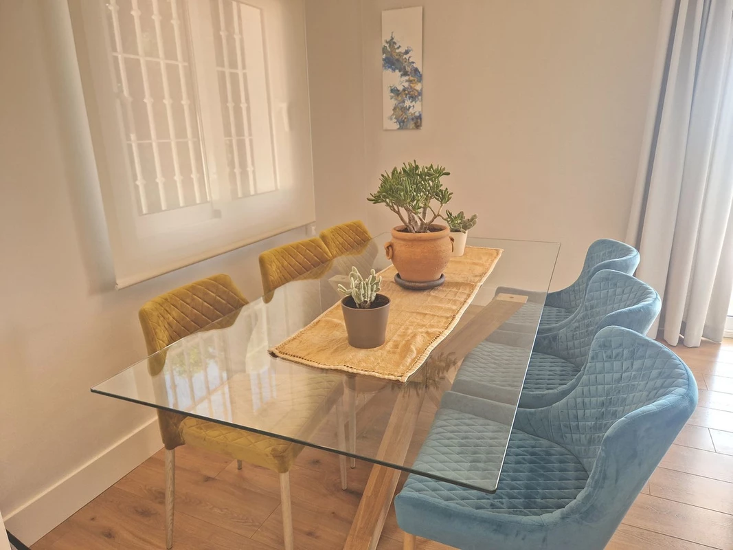 8-e64a9055bba3e77ac8aca3b893cdf826