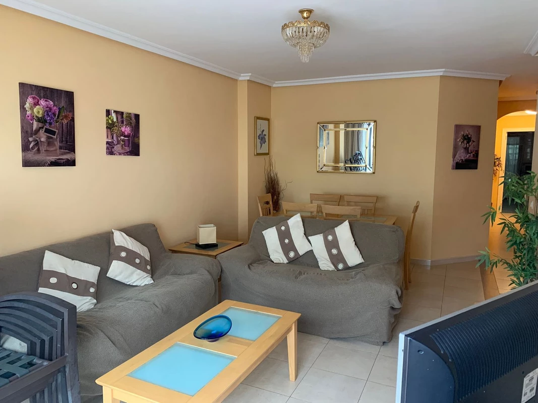 2-5bd7b9d04b45e33852eaf0ec6670150d