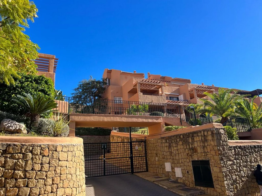 4-c23c0f86247804fa50226aecd8b0b2c8