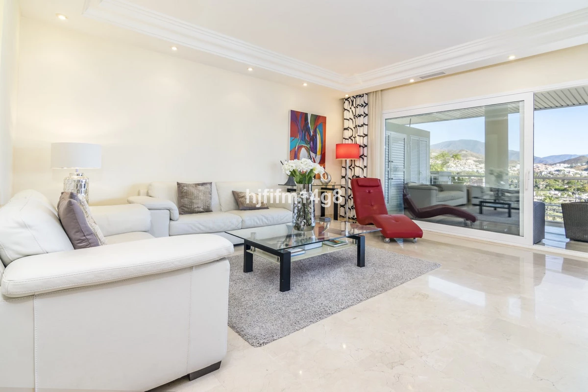 2-5bd7b9d04b45e33852eaf0ec6670150d