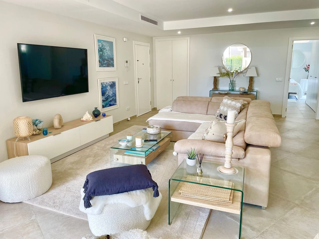 2-5bd7b9d04b45e33852eaf0ec6670150d