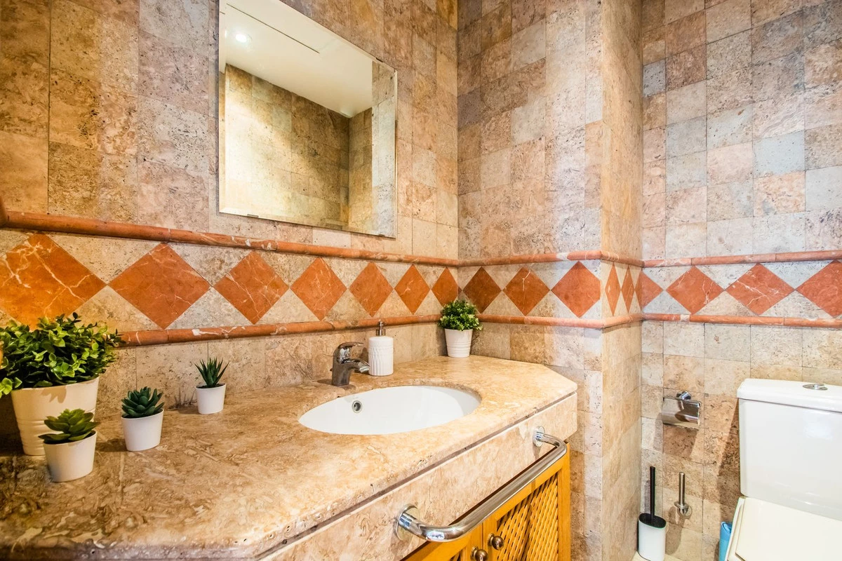 8-e64a9055bba3e77ac8aca3b893cdf826