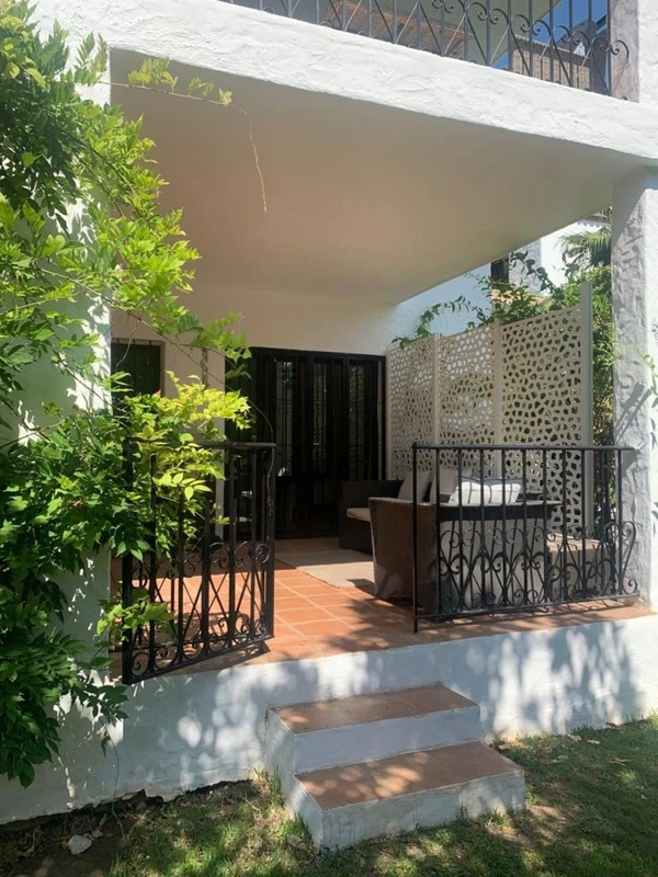 8-e64a9055bba3e77ac8aca3b893cdf826