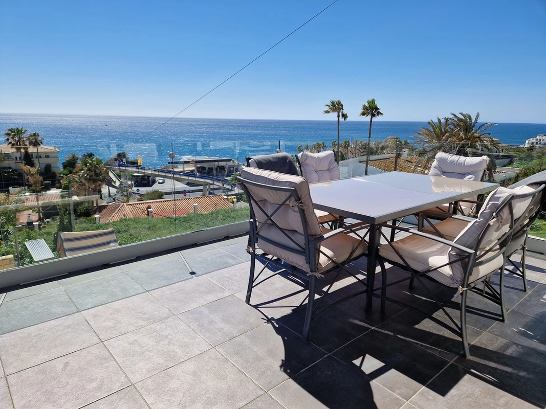 1-7980e48d732b6fc85c14b43b94d2aa54