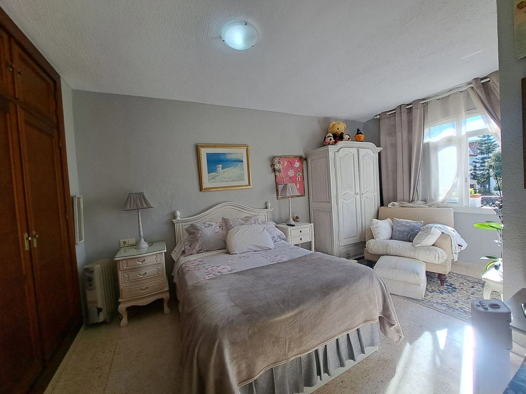 8-e64a9055bba3e77ac8aca3b893cdf826