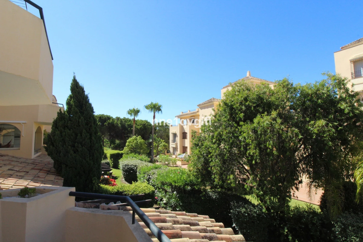 8-e64a9055bba3e77ac8aca3b893cdf826