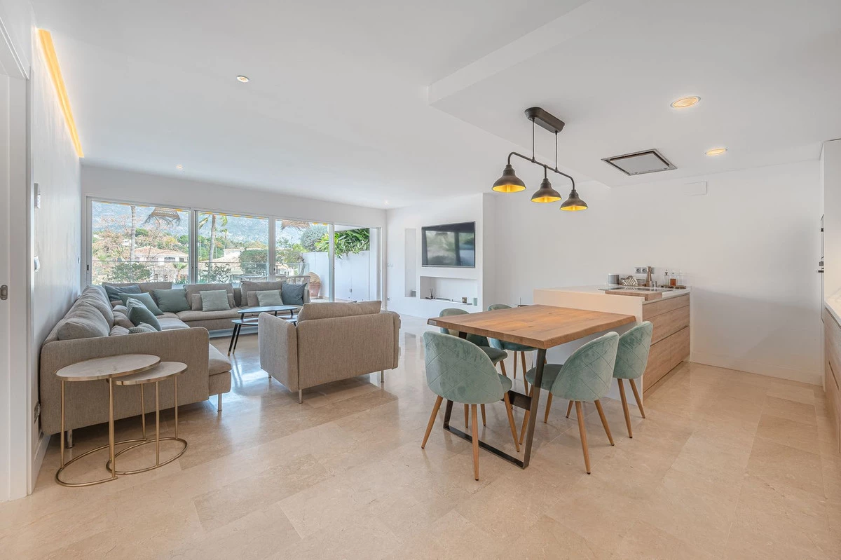 7-aa4cc561180b369757c0bb4af9886cd3