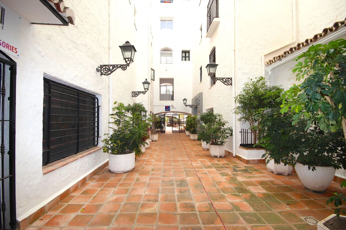 9-467d0cee5b725f3ef65f102a0c2e69c0