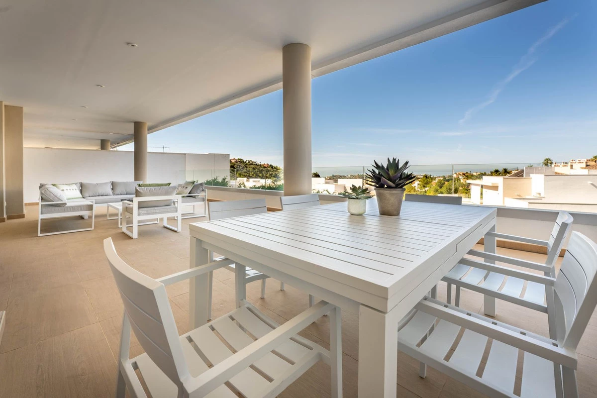 2-5bd7b9d04b45e33852eaf0ec6670150d