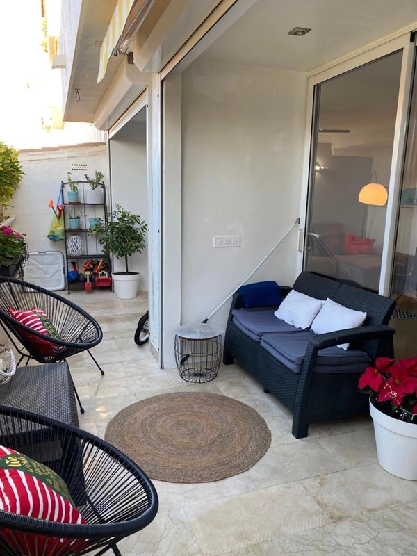 8-e64a9055bba3e77ac8aca3b893cdf826