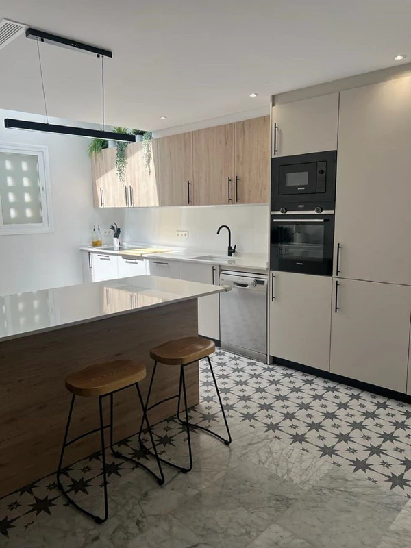 7-aa4cc561180b369757c0bb4af9886cd3