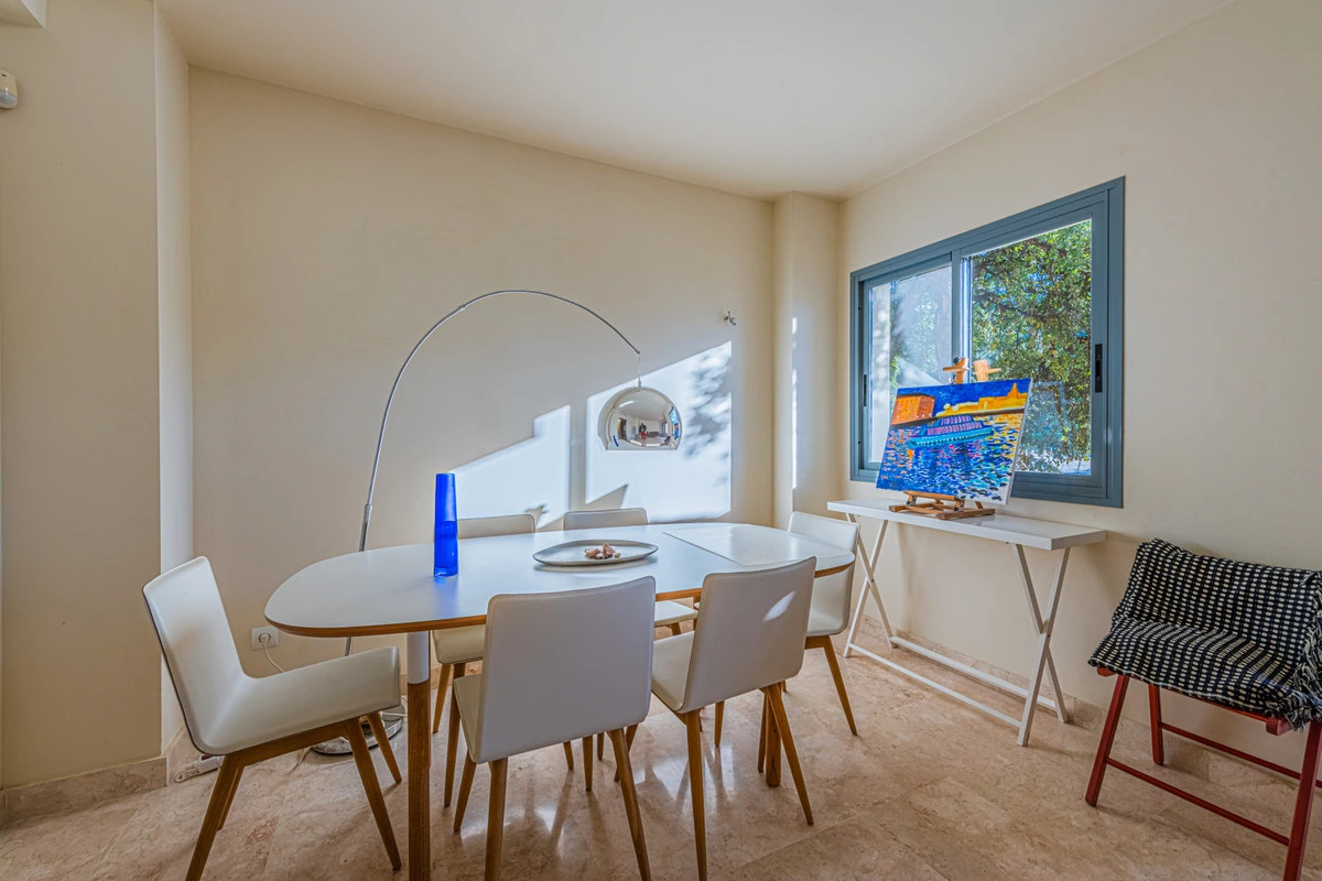 9-467d0cee5b725f3ef65f102a0c2e69c0